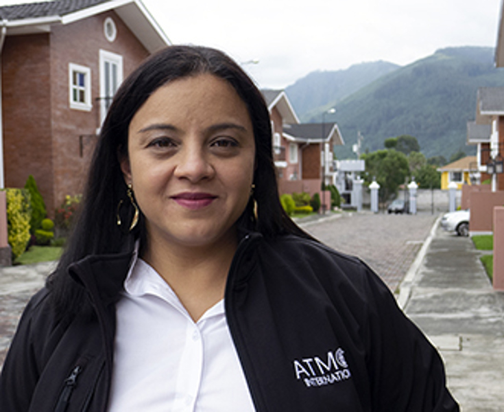 Angela Maya, Sales and Support Engineer