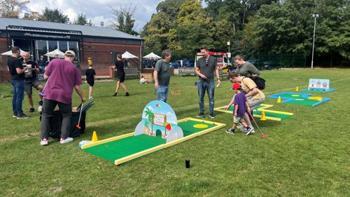 Mini golf at Atmos Summer Party 2026